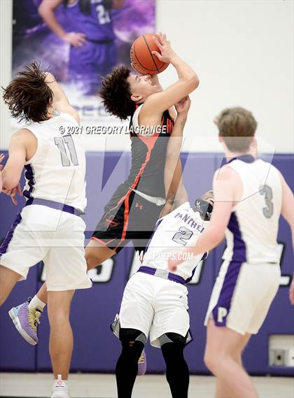Thumbnail 2 in Haltom vs Paschal photogallery.