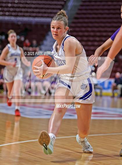 Thumbnail 2 in Bishop Guilfoyle vs. Linville Hill (PIAA 1A Championship) photogallery.