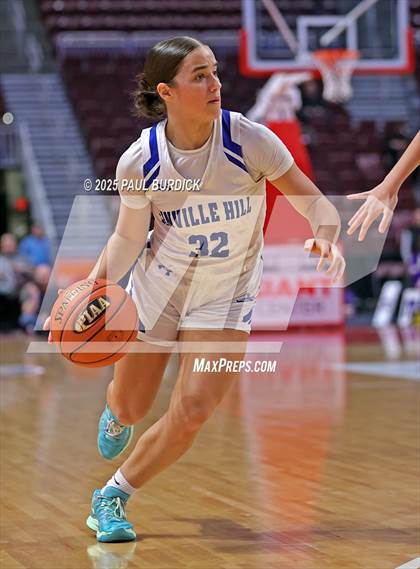 Thumbnail 3 in Bishop Guilfoyle vs. Linville Hill (PIAA 1A Championship) photogallery.