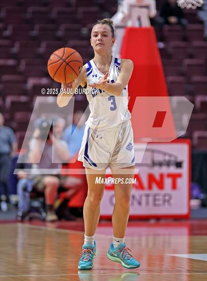 Thumbnail 1 in Bishop Guilfoyle vs. Linville Hill (PIAA 1A Championship) photogallery.