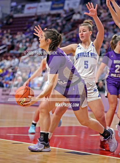 Thumbnail 2 in Bishop Guilfoyle vs. Linville Hill (PIAA 1A Championship) photogallery.