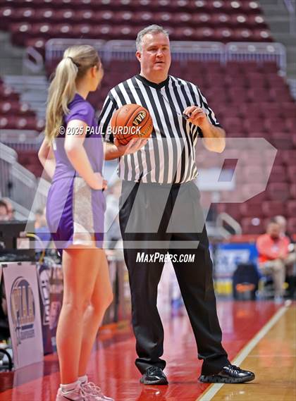 Thumbnail 2 in Bishop Guilfoyle vs. Linville Hill (PIAA 1A Championship) photogallery.