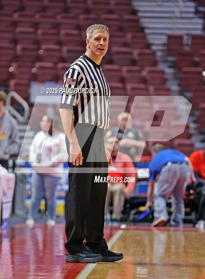 Thumbnail 2 in Bishop Guilfoyle vs. Linville Hill (PIAA 1A Championship) photogallery.