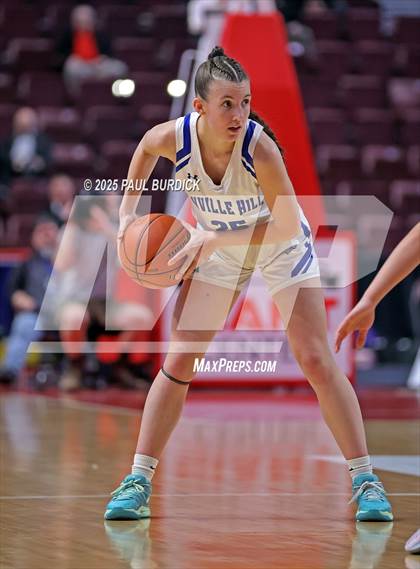 Thumbnail 3 in Bishop Guilfoyle vs. Linville Hill (PIAA 1A Championship) photogallery.