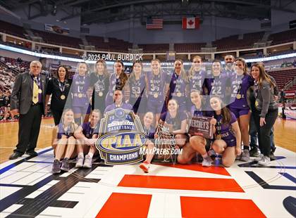 Thumbnail 2 in Bishop Guilfoyle vs. Linville Hill (PIAA 1A Championship) photogallery.