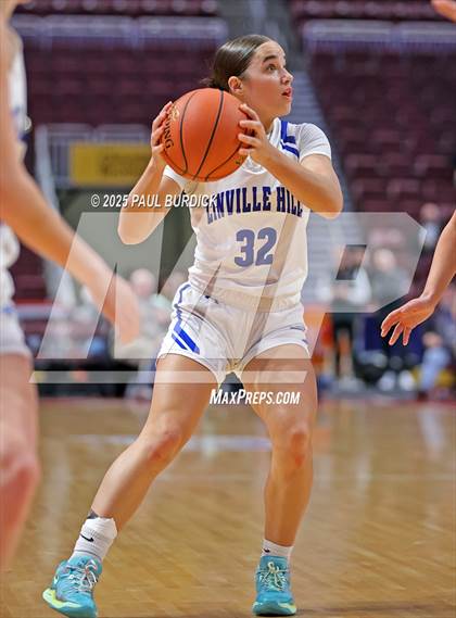 Thumbnail 1 in Bishop Guilfoyle vs. Linville Hill (PIAA 1A Championship) photogallery.