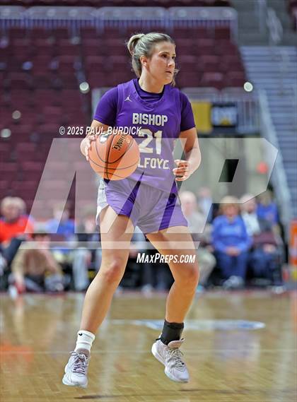 Thumbnail 1 in Bishop Guilfoyle vs. Linville Hill (PIAA 1A Championship) photogallery.