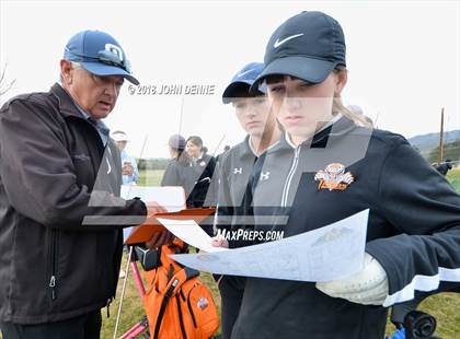 Thumbnail 1 in Los Alamos Golf Invitational photogallery.