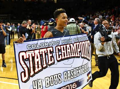 Thumbnail 2 in Pueblo West vs Valor Christian (CHSAA 4A Final) photogallery.