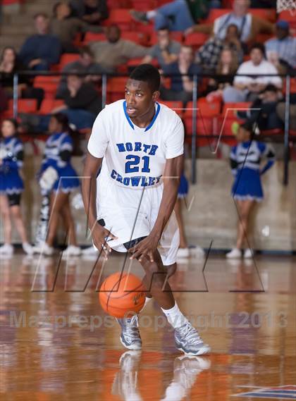 Thumbnail 2 in North Crowley vs. Bowie (UIL 5A Region1 Quarterfinal Playoff) photogallery.