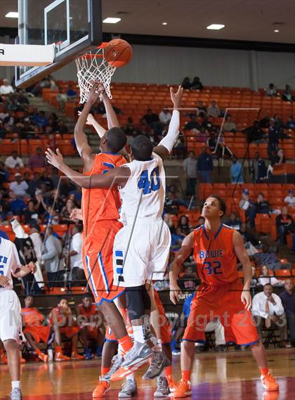 Thumbnail 3 in North Crowley vs. Bowie (UIL 5A Region1 Quarterfinal Playoff) photogallery.