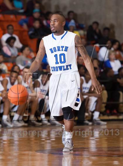 Thumbnail 1 in North Crowley vs. Bowie (UIL 5A Region1 Quarterfinal Playoff) photogallery.