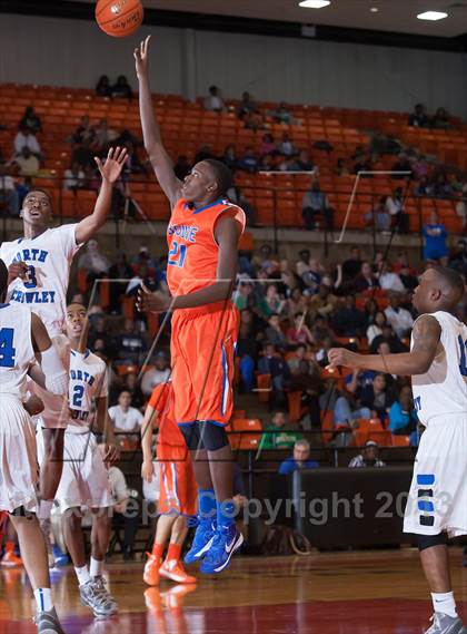 Thumbnail 2 in North Crowley vs. Bowie (UIL 5A Region1 Quarterfinal Playoff) photogallery.