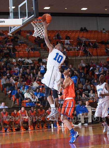Thumbnail 3 in North Crowley vs. Bowie (UIL 5A Region1 Quarterfinal Playoff) photogallery.
