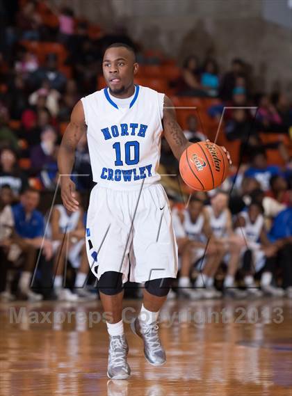 Thumbnail 2 in North Crowley vs. Bowie (UIL 5A Region1 Quarterfinal Playoff) photogallery.