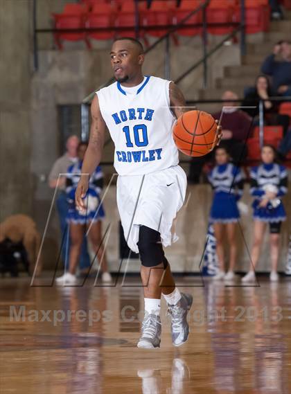 Thumbnail 3 in North Crowley vs. Bowie (UIL 5A Region1 Quarterfinal Playoff) photogallery.