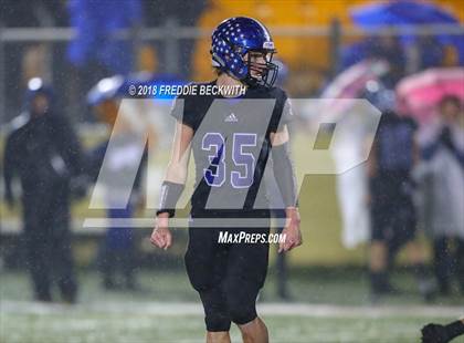 Thumbnail 1 in Holliday vs. Gunter (UIL 3A Quarterfinal) photogallery.