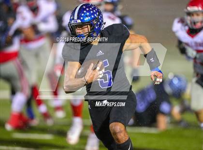 Thumbnail 2 in Holliday vs. Gunter (UIL 3A Quarterfinal) photogallery.