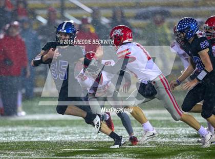 Thumbnail 2 in Holliday vs. Gunter (UIL 3A Quarterfinal) photogallery.