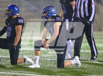 Thumbnail 2 in Holliday vs. Gunter (UIL 3A Quarterfinal) photogallery.