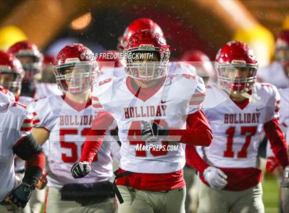 Thumbnail 2 in Holliday vs. Gunter (UIL 3A Quarterfinal) photogallery.