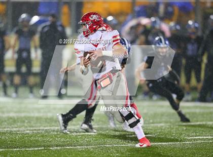 Thumbnail 1 in Holliday vs. Gunter (UIL 3A Quarterfinal) photogallery.