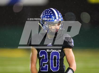 Thumbnail 2 in Holliday vs. Gunter (UIL 3A Quarterfinal) photogallery.