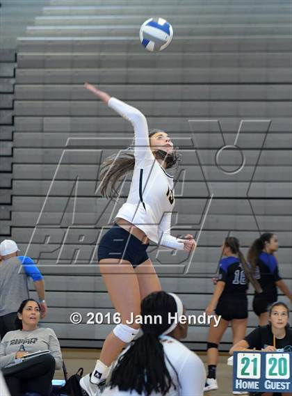 Thumbnail 1 in St. Thomas Aquinas vs. Kamehameha (Durango Fall Classic) photogallery.