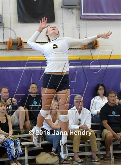 Thumbnail 2 in St. Thomas Aquinas vs. Kamehameha (Durango Fall Classic) photogallery.