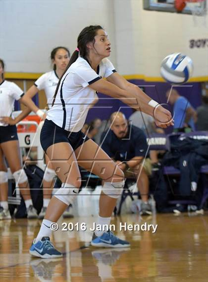 Thumbnail 3 in St. Thomas Aquinas vs. Kamehameha (Durango Fall Classic) photogallery.
