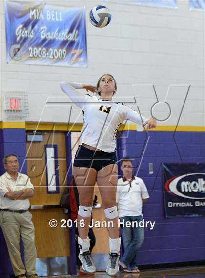 Thumbnail 1 in St. Thomas Aquinas vs. Kamehameha (Durango Fall Classic) photogallery.