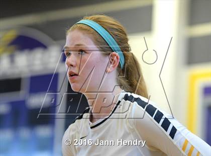 Thumbnail 2 in St. Thomas Aquinas vs. Kamehameha (Durango Fall Classic) photogallery.