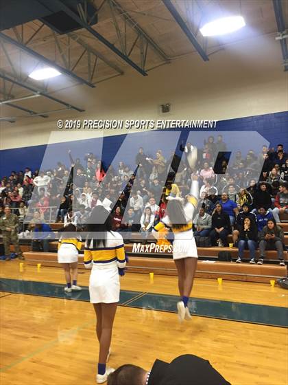 Thumbnail 2 in La Vega TOC Ceremony photogallery.