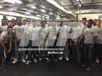 Thumbnail 3 in La Vega TOC Ceremony photogallery.