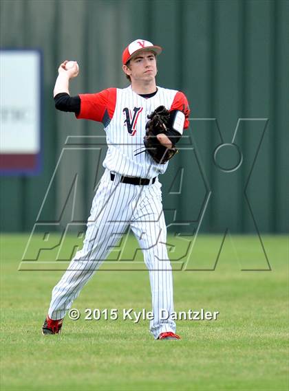 Thumbnail 1 in Bullard vs Van (UIL 4A Region 2 Quarterfinal) photogallery.