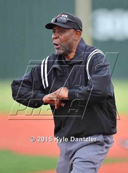 Thumbnail 1 in Bullard vs Van (UIL 4A Region 2 Quarterfinal) photogallery.