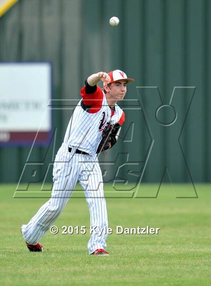 Thumbnail 3 in Bullard vs Van (UIL 4A Region 2 Quarterfinal) photogallery.