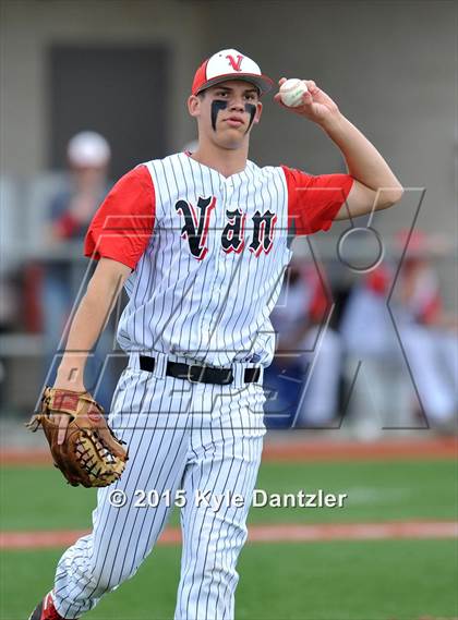 Thumbnail 1 in Bullard vs Van (UIL 4A Region 2 Quarterfinal) photogallery.