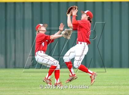 Thumbnail 1 in Bullard vs Van (UIL 4A Region 2 Quarterfinal) photogallery.