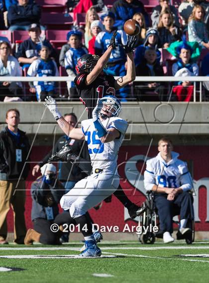 Thumbnail 1 in Dixie vs. Hurricane (UHSAA 3AA Final) photogallery.