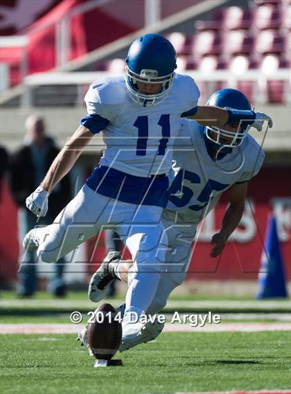 Thumbnail 1 in Dixie vs. Hurricane (UHSAA 3AA Final) photogallery.