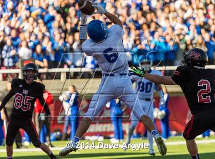 Thumbnail 2 in Dixie vs. Hurricane (UHSAA 3AA Final) photogallery.