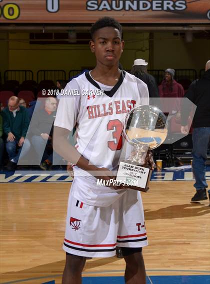 Thumbnail 3 in Half Hollow Hills East @ Saunders Trades & Tech (Slam Dunk Tournament) photogallery.