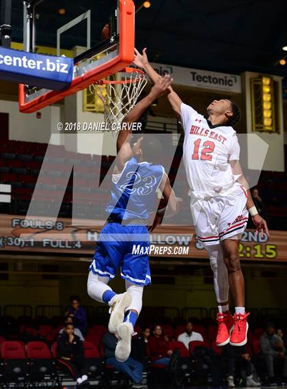 Thumbnail 1 in Half Hollow Hills East @ Saunders Trades & Tech (Slam Dunk Tournament) photogallery.