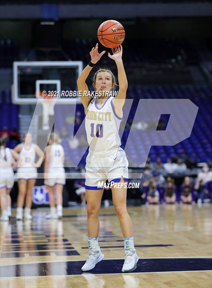 Thumbnail 3 in Dodd City vs. Nazareth (UIL 1A Final) photogallery.