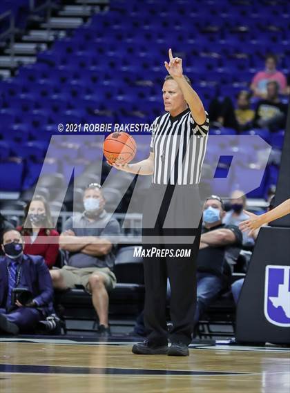 Thumbnail 2 in Dodd City vs. Nazareth (UIL 1A Final) photogallery.