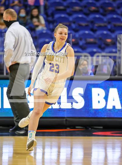 Thumbnail 2 in Dodd City vs. Nazareth (UIL 1A Final) photogallery.