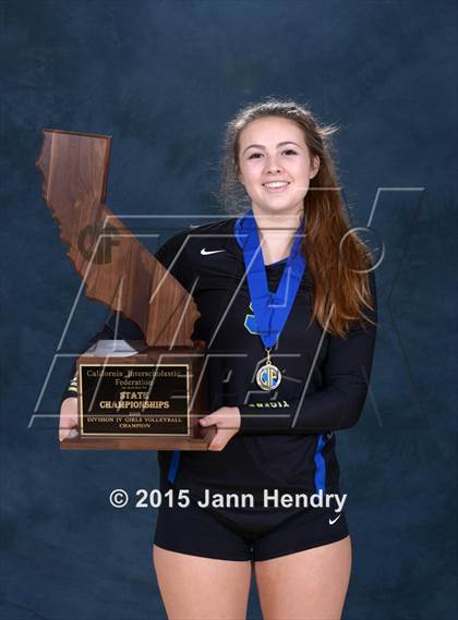 Thumbnail 1 in Notre Dame (CIF State D4 Award) photogallery.