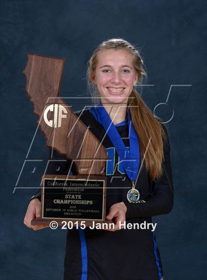 Thumbnail 2 in Notre Dame (CIF State D4 Award) photogallery.