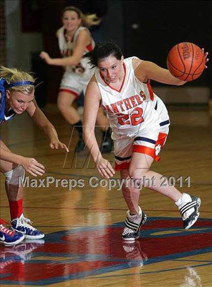 Thumbnail 2 in 9th Annual Carlinville Rotary Club Mid-Illinois All-Star Basketball Classic photogallery.